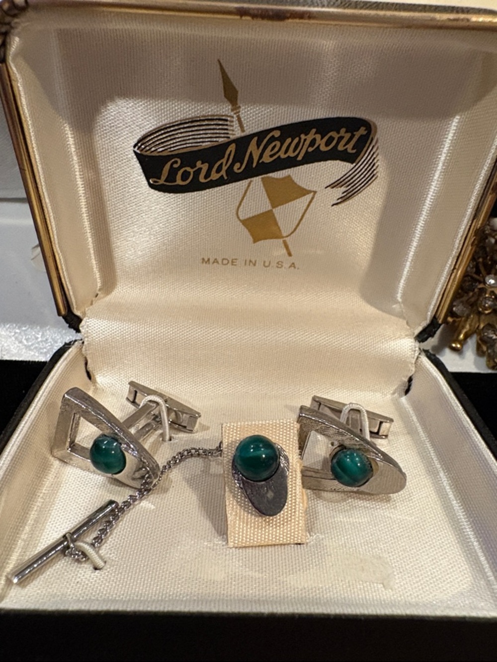 Newport Silver-Tone Cuff Links with Green Stone